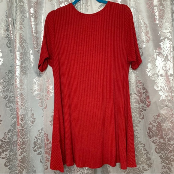 Lularoe large perfect tee rayon - Picture 2 of 5